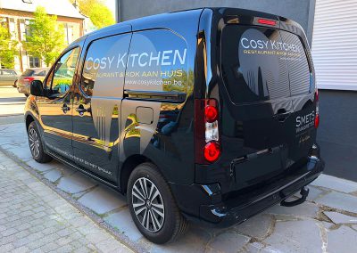 Autoreclame Autobelettering Bestelwagen Belettering Peugeot Partner Cosy Kitchen