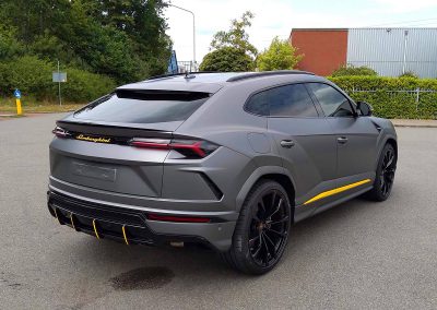 Carwrapping Color Change Lamborghini Urus